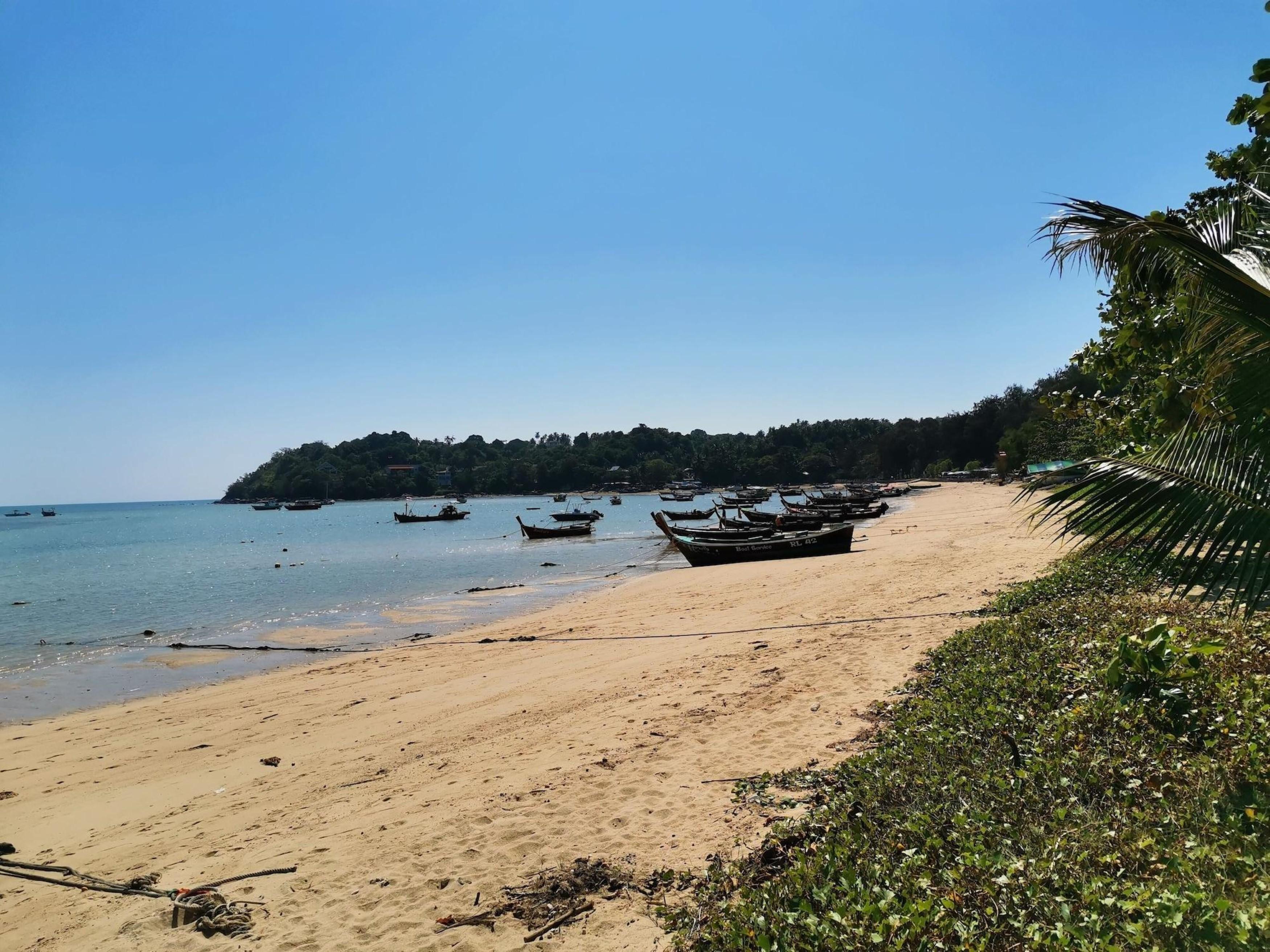 Happy Eight Resort SHA Nai Harn Exterior foto