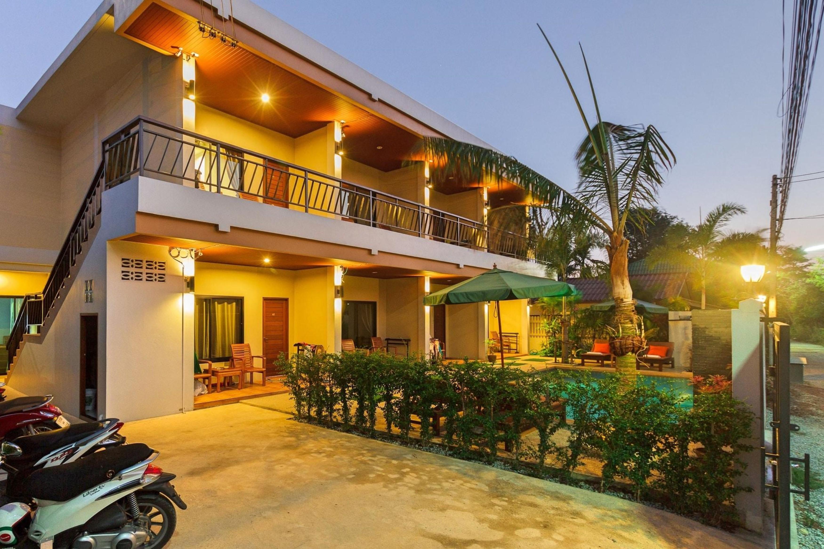 Happy Eight Resort SHA Nai Harn Exterior foto
